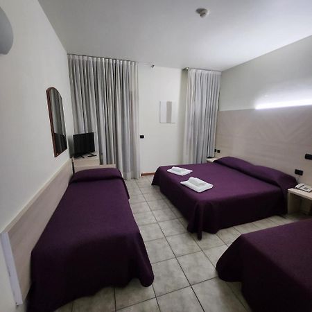 Ahr Hotel Villa Alighieri سترا المظهر الخارجي الصورة
