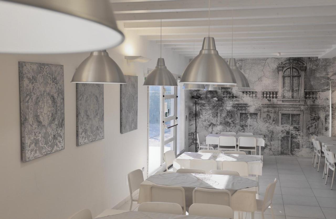 Ahr Hotel Villa Alighieri سترا المظهر الخارجي الصورة